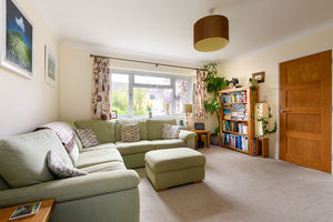 Sitting Room- click for photo gallery